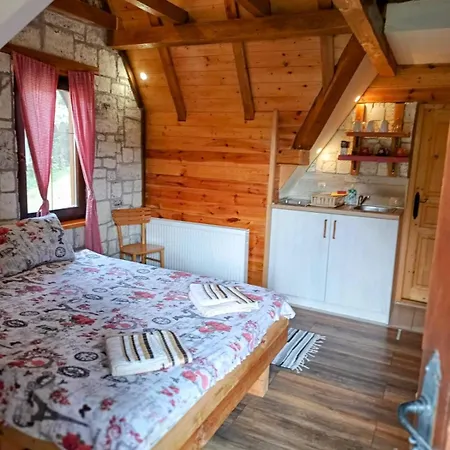 Konaci Gradina 3 Zaovine